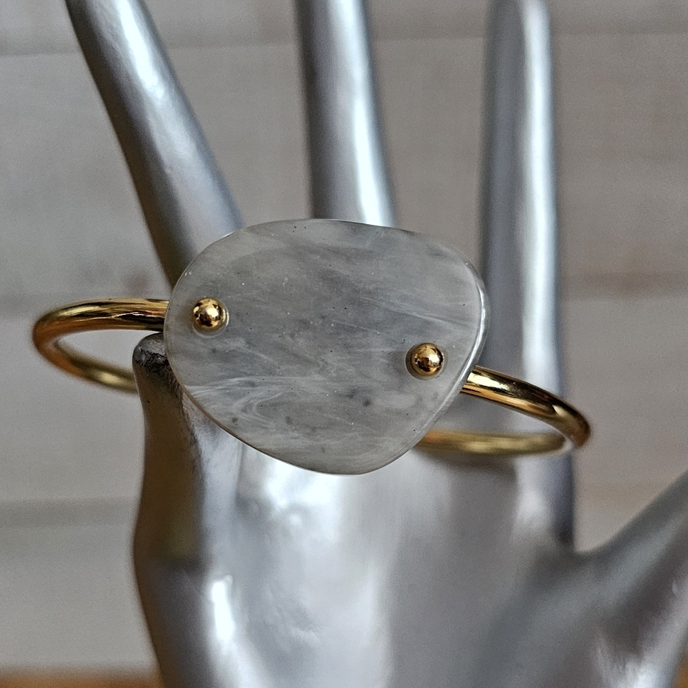 J Crew Goldtone Open Cuff Bracelet With Faux Agate Stone.